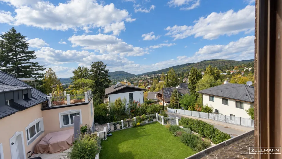 Wo der Blick ins Grüne wandert – ein Haus mit Garten und Raum für neue Geschichten | ZELLMANN IMMOBILIEN - Bild
