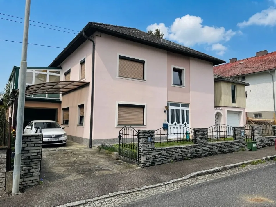 Schönes Haus mit 7 Zimmer in Pfarrkirchen... - Titelbild