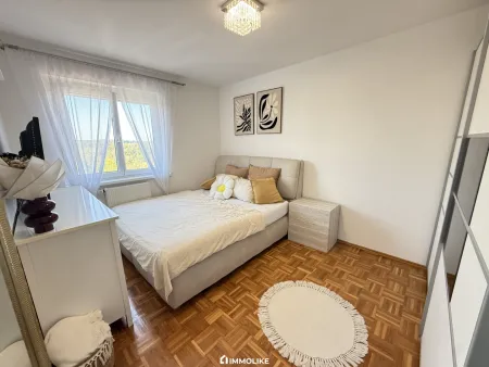 Großes Kinderzimmer