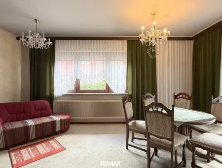 Erdgeschoss - Wohn- und Esszimmer