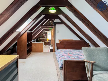 Wohnung 1 Obergeschoss - Mansarde 2