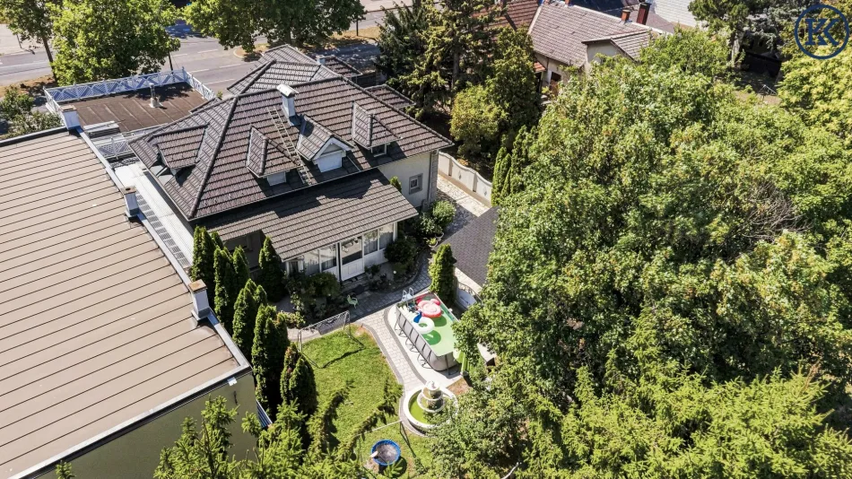 Zwei Häuser, ein Zuhause – Villa mit Charakter in Aspern - Titelbild