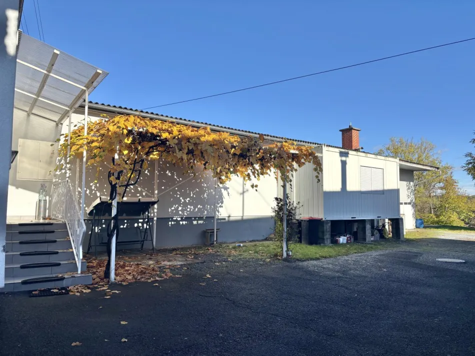 "" RAUMWUNDER "" Neuberg - Bezugsbereiter Familienhit mit ausreichend Platz und tollem Grundstück !! - Bild