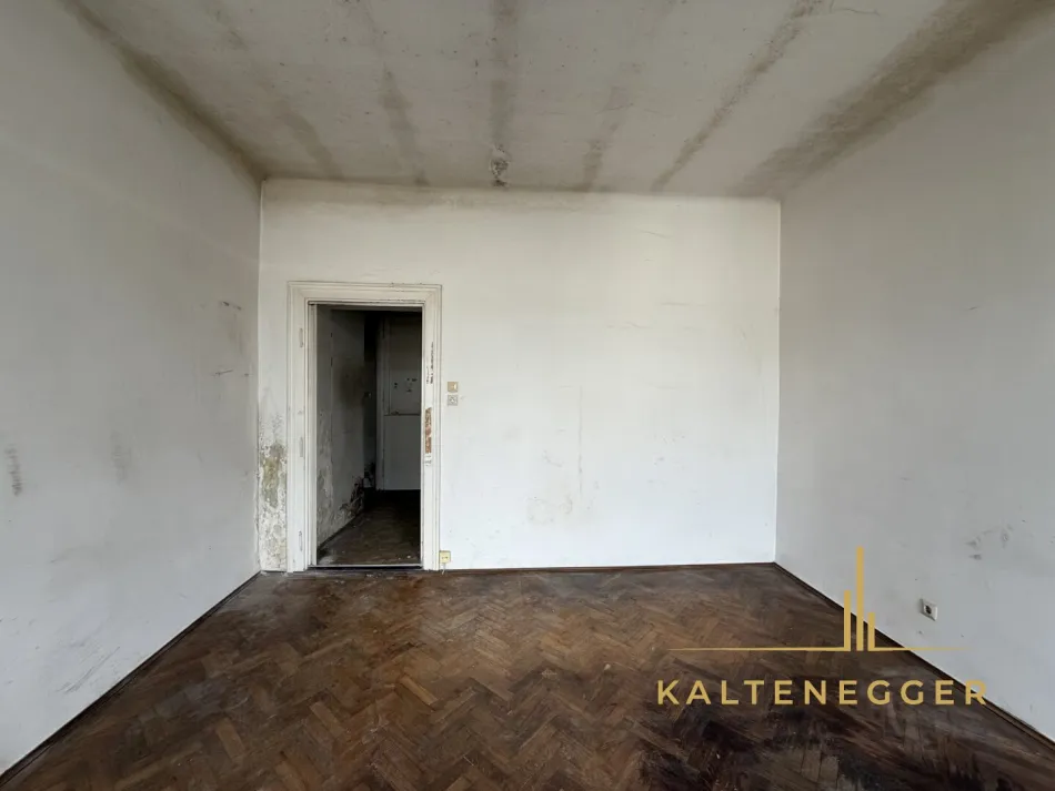 Sanierungsbedürftige Altbauwohnung mit Potenzial in 1100 Wien - Bild
