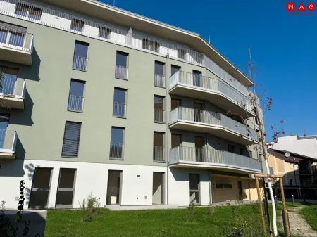 Neubau: Großzügige 3-Zimmerwohnung mit Balkon!