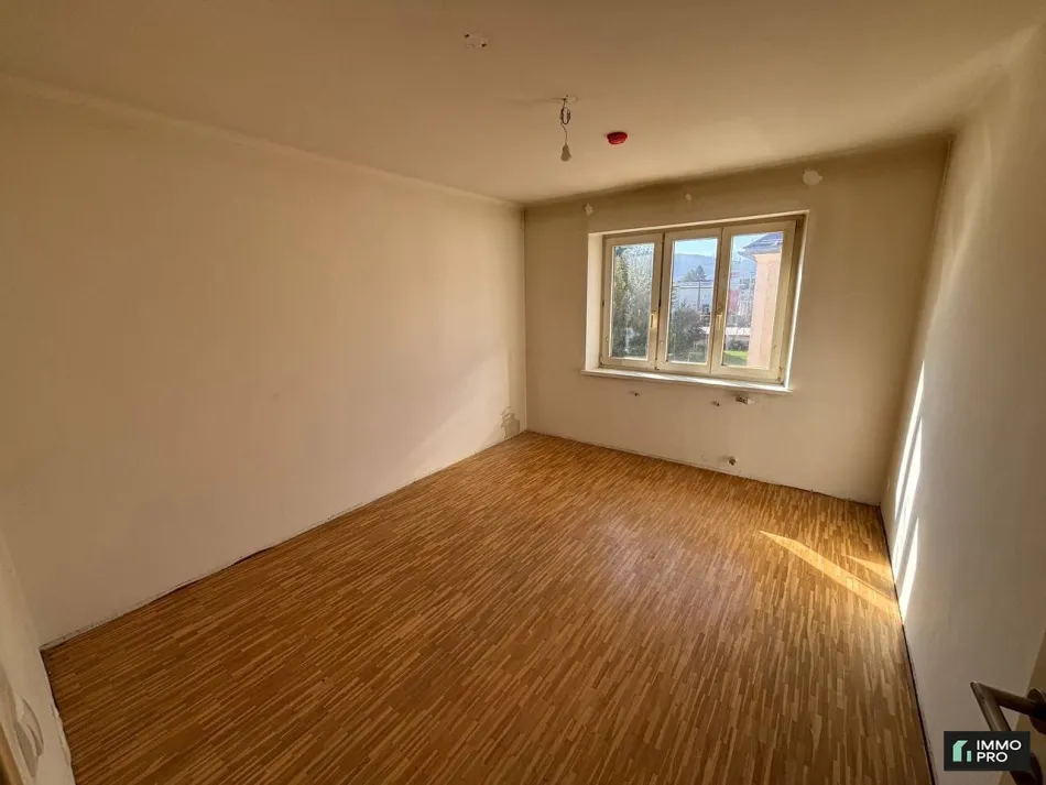 Generalsanierte 1,5-Zimmer Wohnung mit Einbauküche - Titelbild