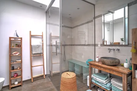 Badezimmer mit WC