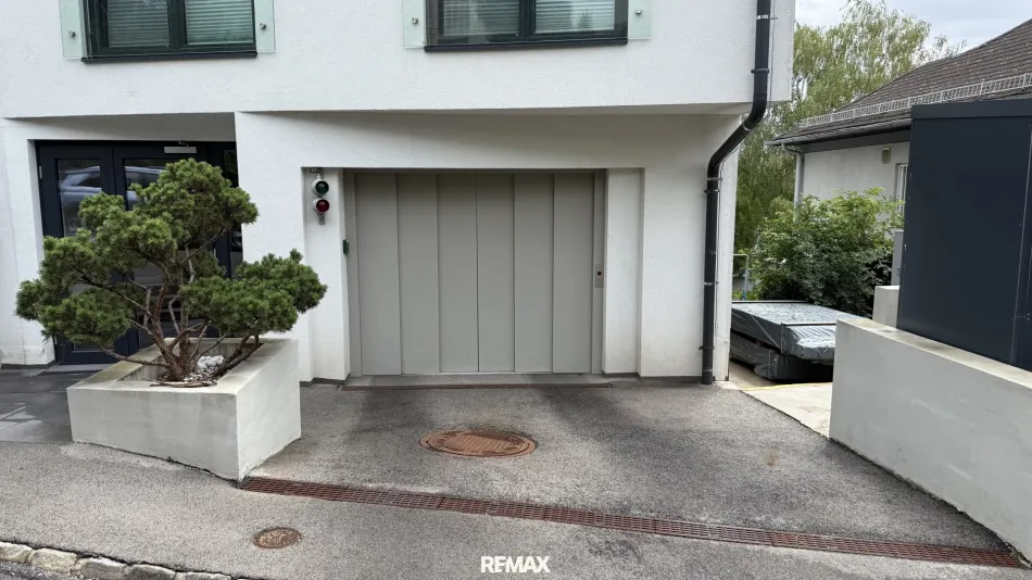 Sichere GARAGENSTELLPLÄTZE in der Leifhelmgasse 10 - Bild