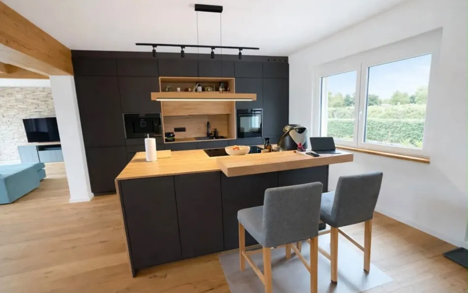 Neuwertiges Einfamilienhaus in Graz, 220m², 5 Zimmer, Garten, Garage, 2 Stellplätze - Bild