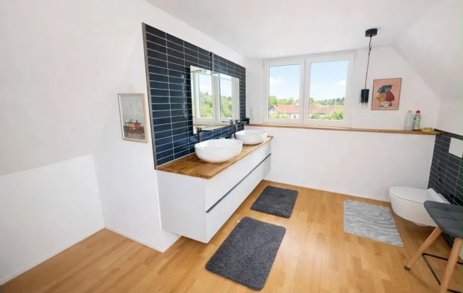Neuwertiges Einfamilienhaus in Graz, 220m², 5 Zimmer, Garten, Garage, 2 Stellplätze - Bild