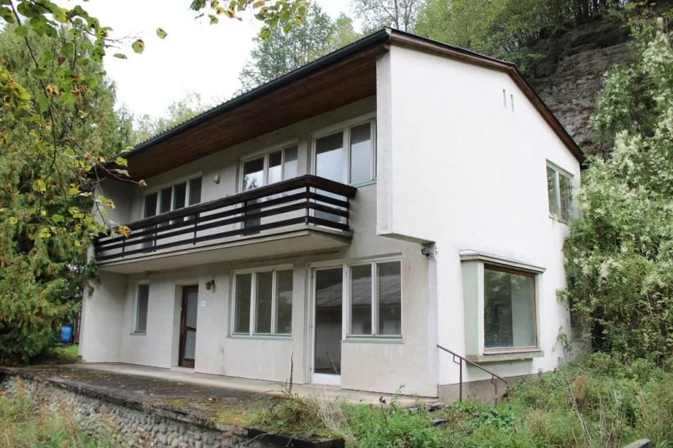 Sanierungsbedürftiges Einfamilienhaus mit Nebengebäuden in 8612 Unterort - Tragöss - Titelbild