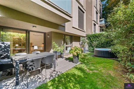 Wohnen im Grünen – Gartenterrasse direkt vor dem Wohnbereich