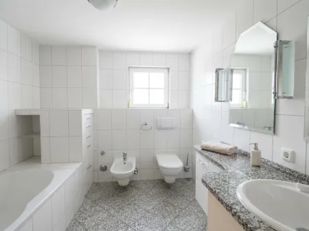 Badezimmer 1
