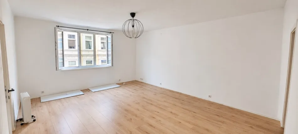 2-Zimmer Wohnung in 1050 Wien mit Aufzug und Infrarotheizung – €297.000 - Bild