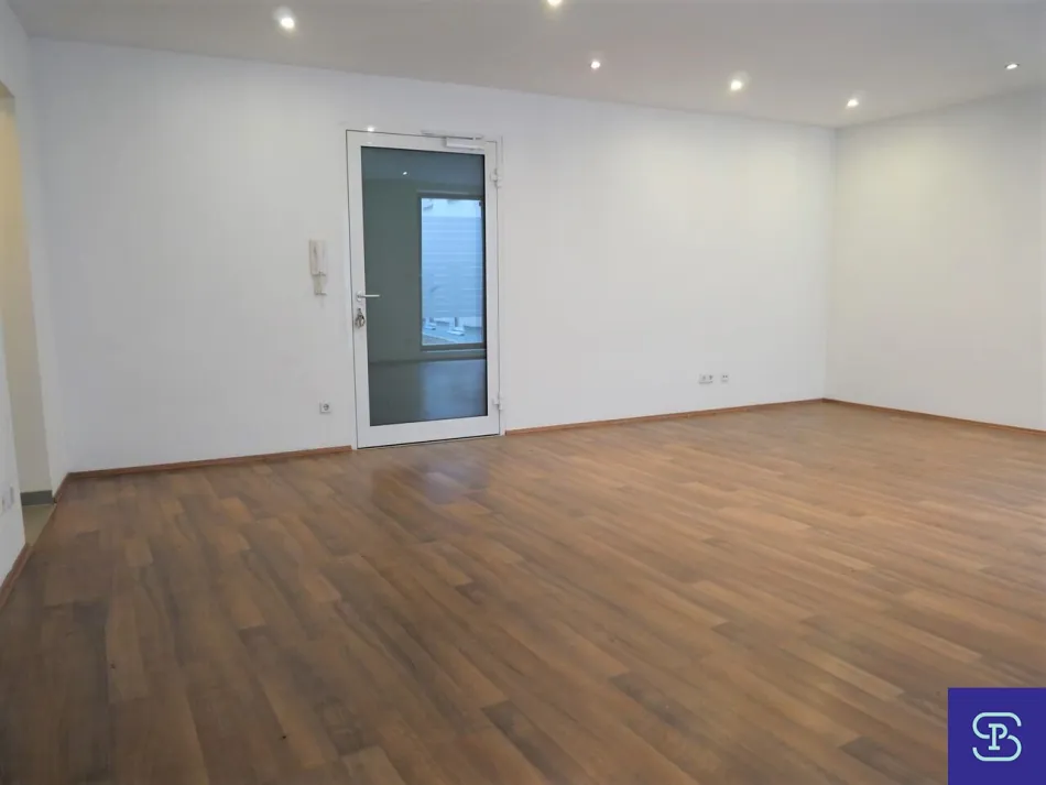 Moderne 110m² Büro-, Praxis- oder Therapiefläche mit Einbauküche und Terrasse – 1140 Wien - Bild