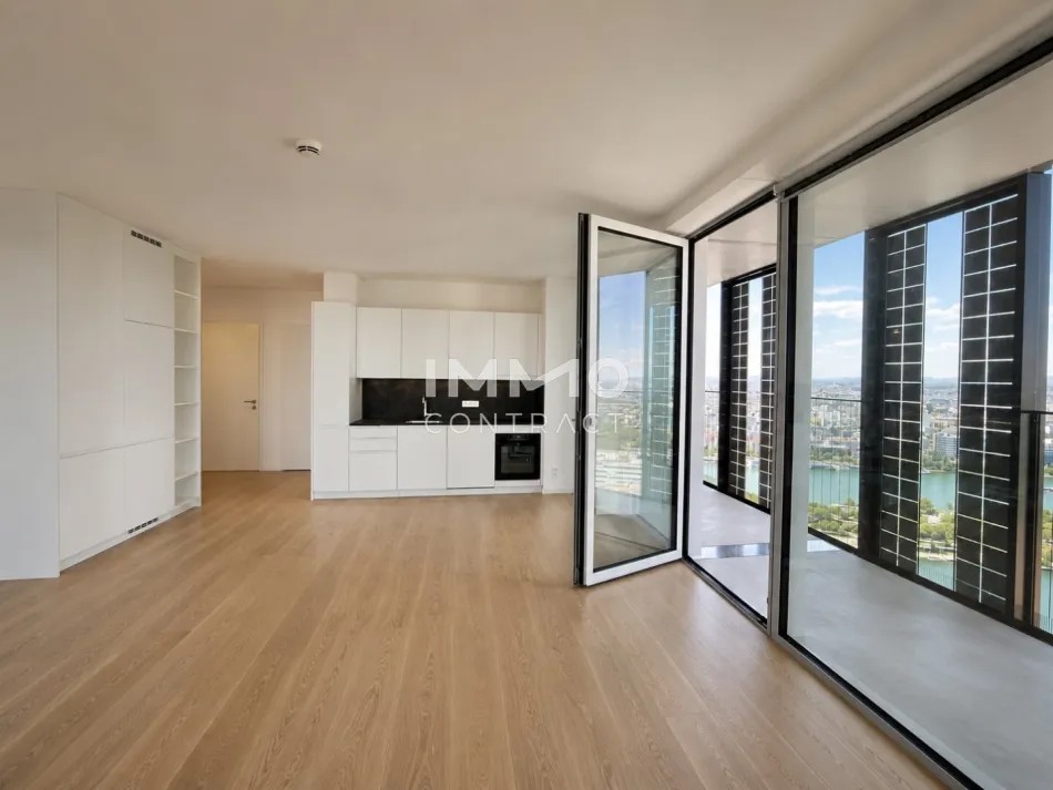 DC2 Tower 42. Etage: Familienwohnung mit Weitblick - 3 Zimmer 2 Loggien ERSTBEZUG - Bild