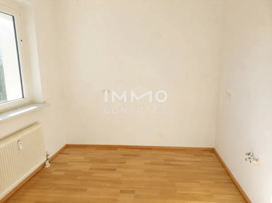Gepflegte 76m² Wohnung mit verglaster Loggia in Steyr -Ennsleite - Bild