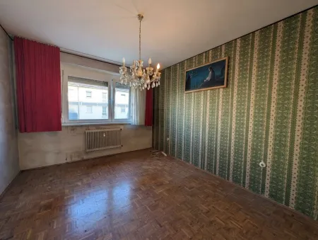 Zugang Zimmer 2 mit ca. 13,9 m²