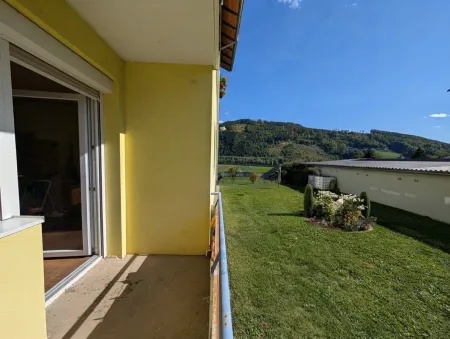Balkon mit ca. 4,4 m²