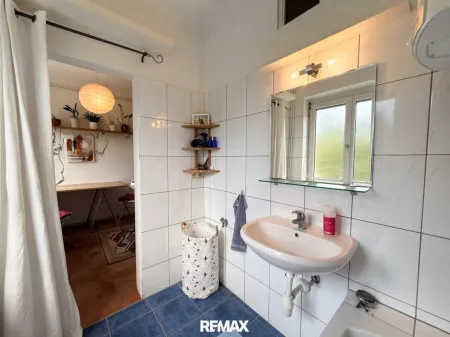Badezimmer mit Badewanne