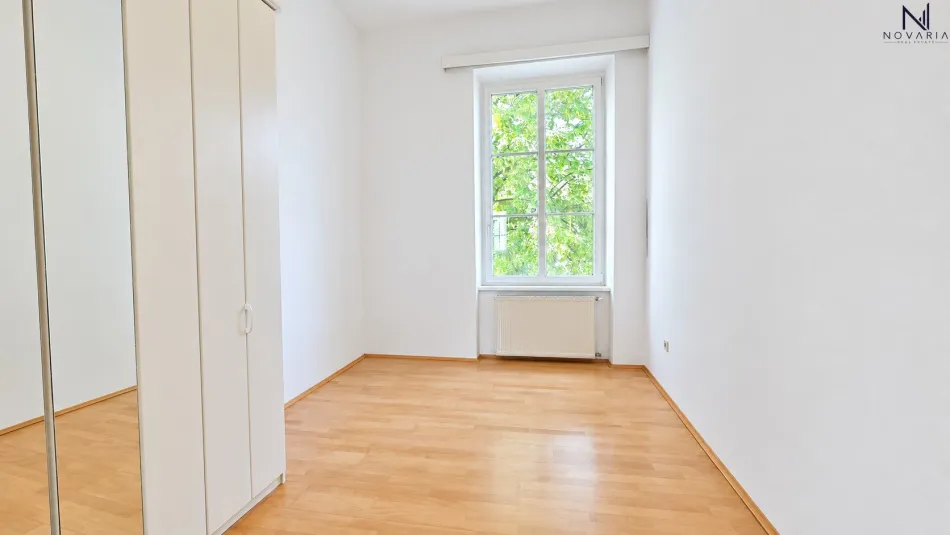 Charmante 2-Zimmer-Altbauwohnung in begehrter Lage von Baden - Bild