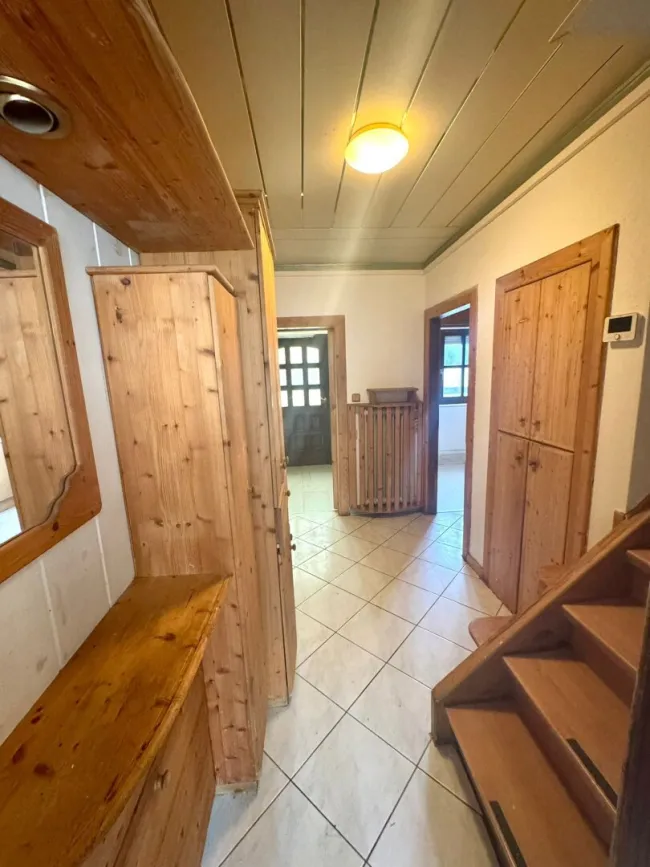 !UNBEFRISTETE MIETE! 4 ZIMMER - REIHENMITTELHAUS MIT NEUER LUFTWÄRMEPUMPE - Bild