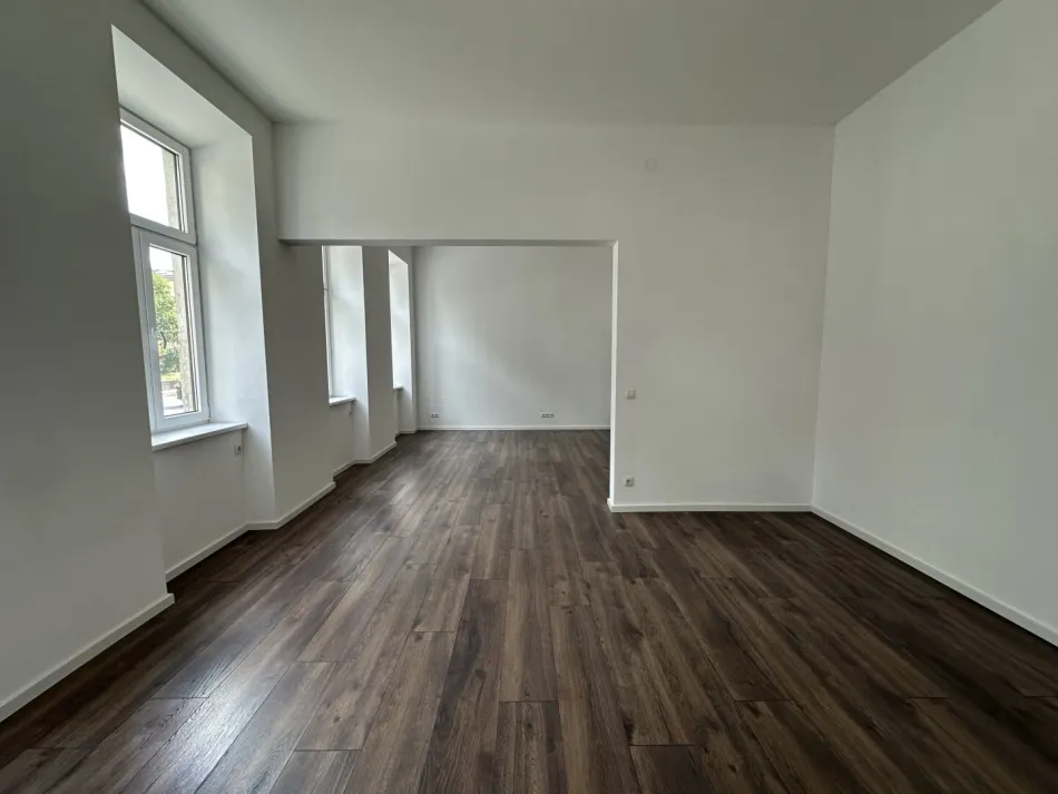 Sanierte Büro- Praxisfläche/Atelier Nähe U4! - Bild