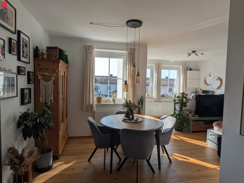 Koffer packen & einziehen! Teilmöblierte Maisonette mit Bergblick - Bild