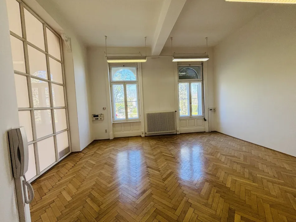 Einzigartige Gewerbefläche mit 71 m² Saal im Herzen von Bad Radkersburg – 145,23 m² für Büro, Praxis, Yoga, Tanz & kreative Konzepte - Bild
