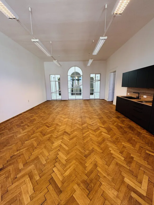 Arbeiten mit Stil: Einzigartige Büro- & Praxisräume im Herzen von Bad Radkersburg – 134,77 m² historische Eleganz trifft Moderne - Titelbild