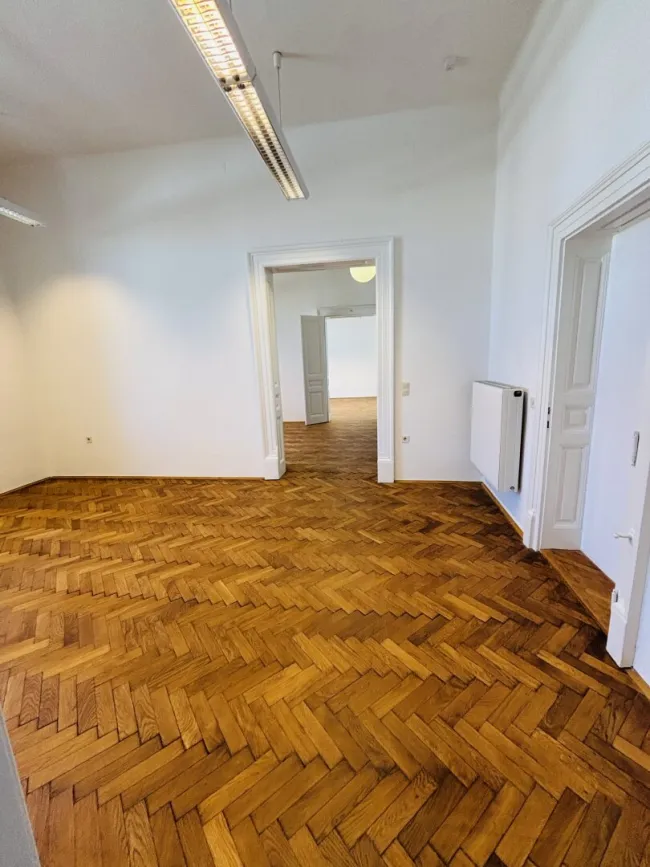 Arbeiten mit Stil: Einzigartige Büro- & Praxisräume im Herzen von Bad Radkersburg – 134,77 m² historische Eleganz trifft Moderne - Bild
