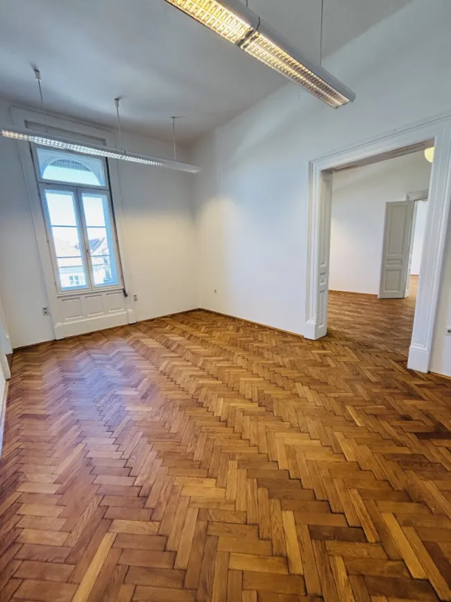 Arbeiten mit Stil: Einzigartige Büro- & Praxisräume im Herzen von Bad Radkersburg – 134,77 m² historische Eleganz trifft Moderne - Bild