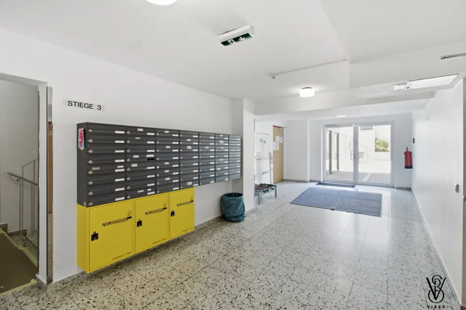 Am Donaupark: Helle 3-/4-Zimmer-Wohnung mit Fernblick, alles fußläufig erreichbar - Bild