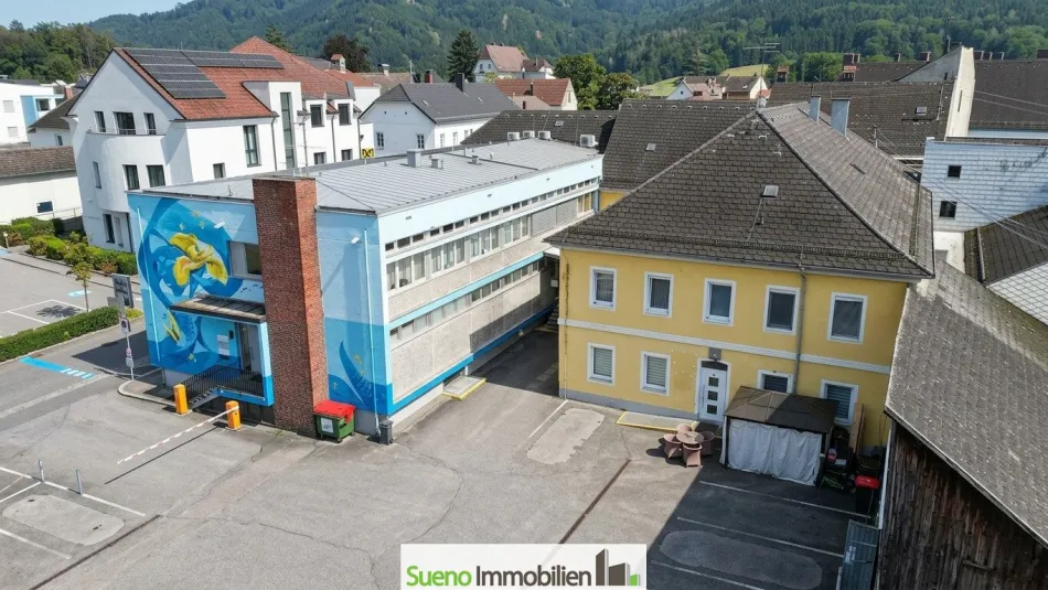 Vermietetes Ärztezentrum in Grein – jede Menge Parkmöglichkeiten! - Bild