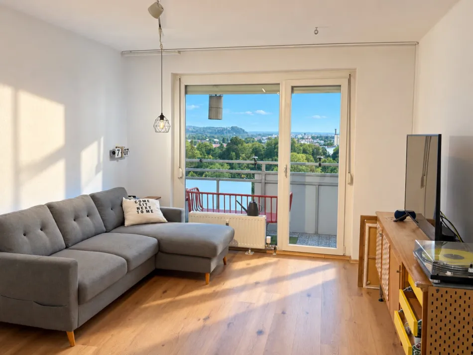 Traumhafte 3-Zimmer-Wohnung mit 89 m² & Panoramablick im 11. Stock in Wels! - Bild