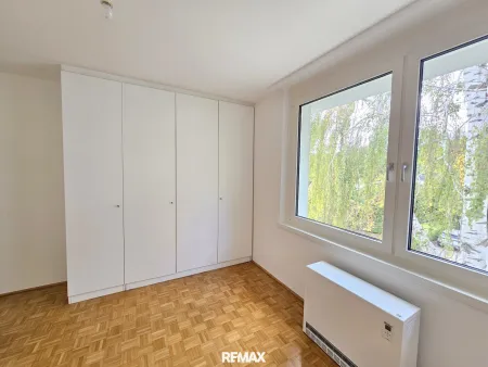 Zimmer 4 mit Kasten