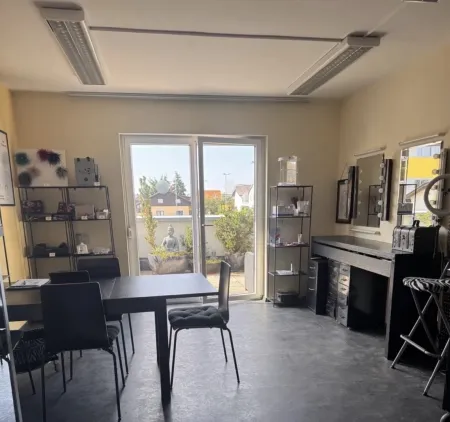 Traumhafte 3-Zimmer Wohnung in Graz, vollsaniert mit Terrasse und Stellplatz – Ihr neues Zuhause!