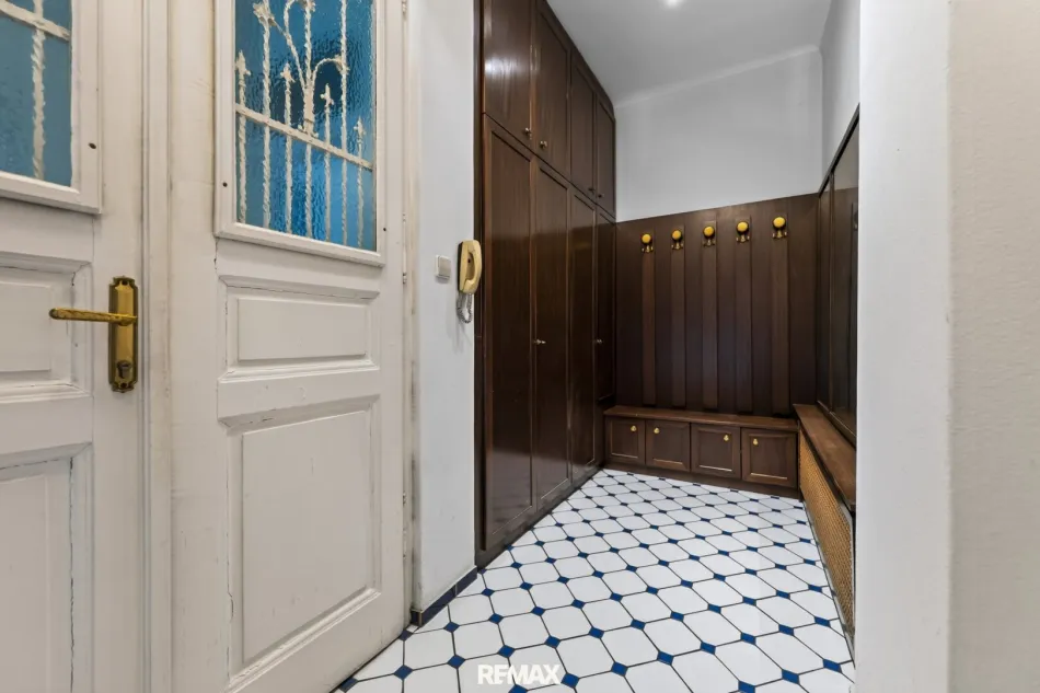 Altbaucharme über den Dächern von Graz – großzügige 111 m² Wohnung mit Balkon in Jakomini - Bild