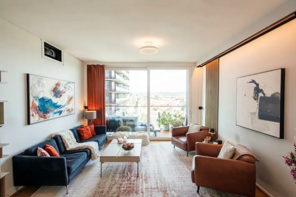 Hoch oben zuhause: Top Wohnung mit Balkon und sensationellem Ausblick I Rooftop-Pool I Concierge-Service I Gemeinschaftsflächen - Titelbild