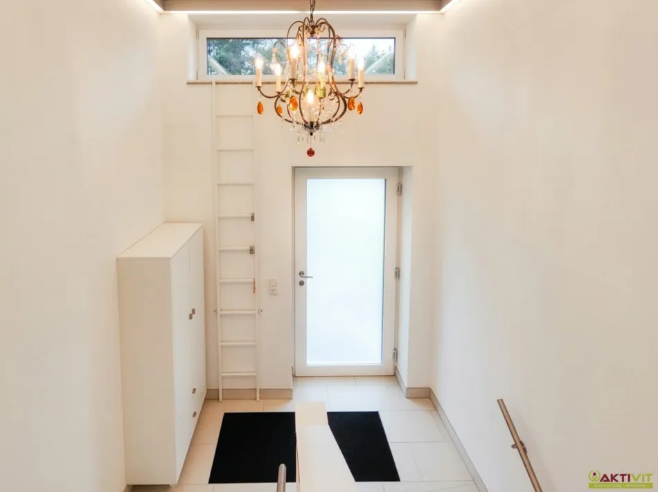 Individuelle Architektenvilla mit Traumküche und großem Grundstück in Aussichtslage im Südburgenland. - Bild