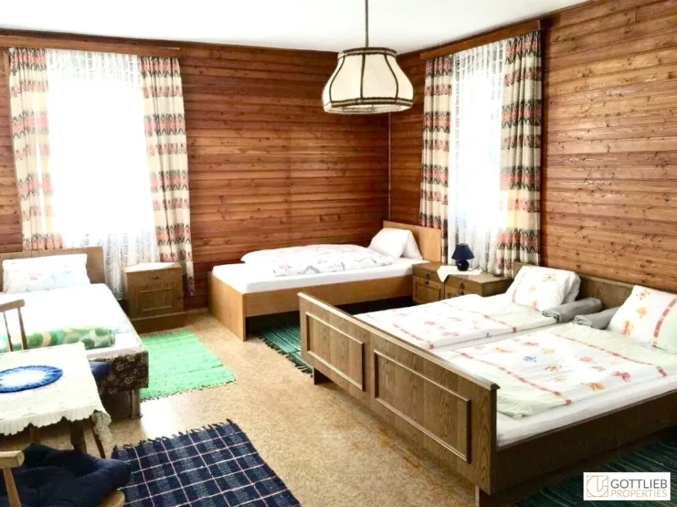Nahe Katschberg und Nockberge! Teilrenovierter Landgasthof / Generationenhaus im Ski- und Wandergebiet mit Potential - Bild