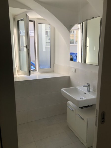 2-Zimmer-Erdgeschosswohnung mit Carport im Zentrum von St. Georgen