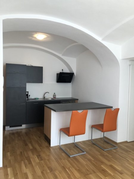 2-Zimmer-Erdgeschosswohnung mit Carport im Zentrum von St. Georgen