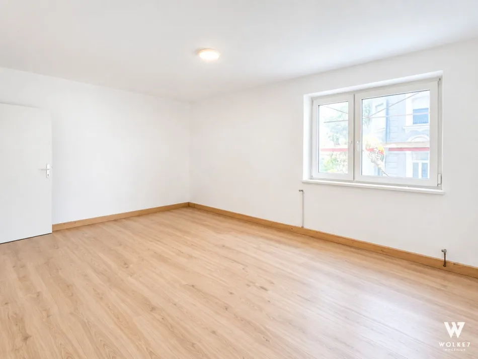 Wohnlich, modern, zentral – 3-Zimmer-Wohnung mit Renovierung bis Oktober - Bild