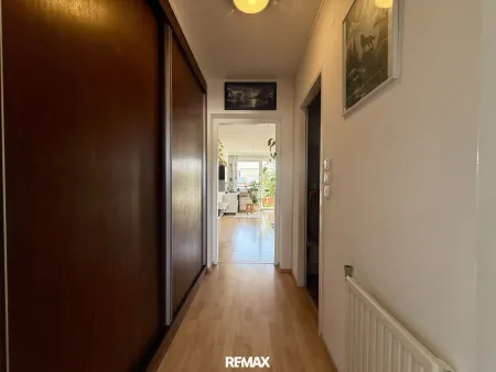 Vorraum mit Einbauschrank