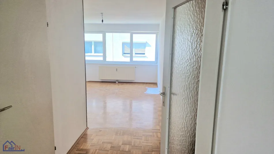Sanierte 2-Zimmer-Wohnung 59 m² in 1230 Wien, U-Bahn-Nähe, Lift, nur 274.000€! - Titelbild