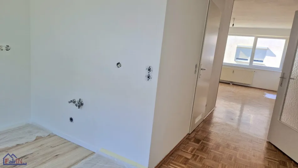 Sanierte 2-Zimmer-Wohnung 59 m² in 1230 Wien, U-Bahn-Nähe, Lift, nur 274.000€! - Bild