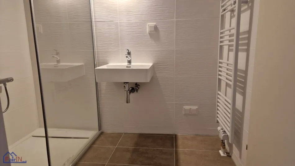 VERMIETEN ODER SELBST WOHNEN! PROVISIONSFREI! Sanierte 2-Zimmer-Wohnung 59 m² in 1230 Wien, U-Bahn-Nähe, Lift, nur 265.000€! - Bild