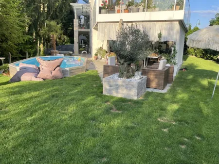 Beeindruckende Außen-/Gartenanlage!