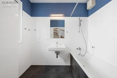 Badezimmer mit Wanne